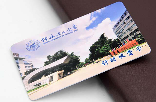非接觸式智能卡如何工作？