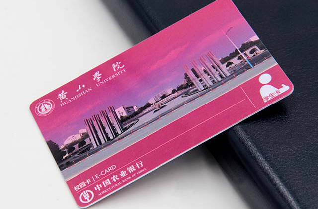 福州市一門禁卡可通刷多個小區(qū)？究竟誰其責(zé)？